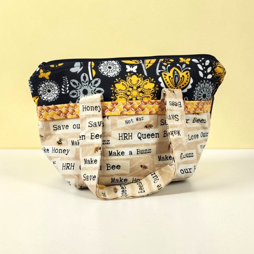Handmade Quilted Honeybee Floral Fabric Zipper Pouch Small Handbag Black Yellow